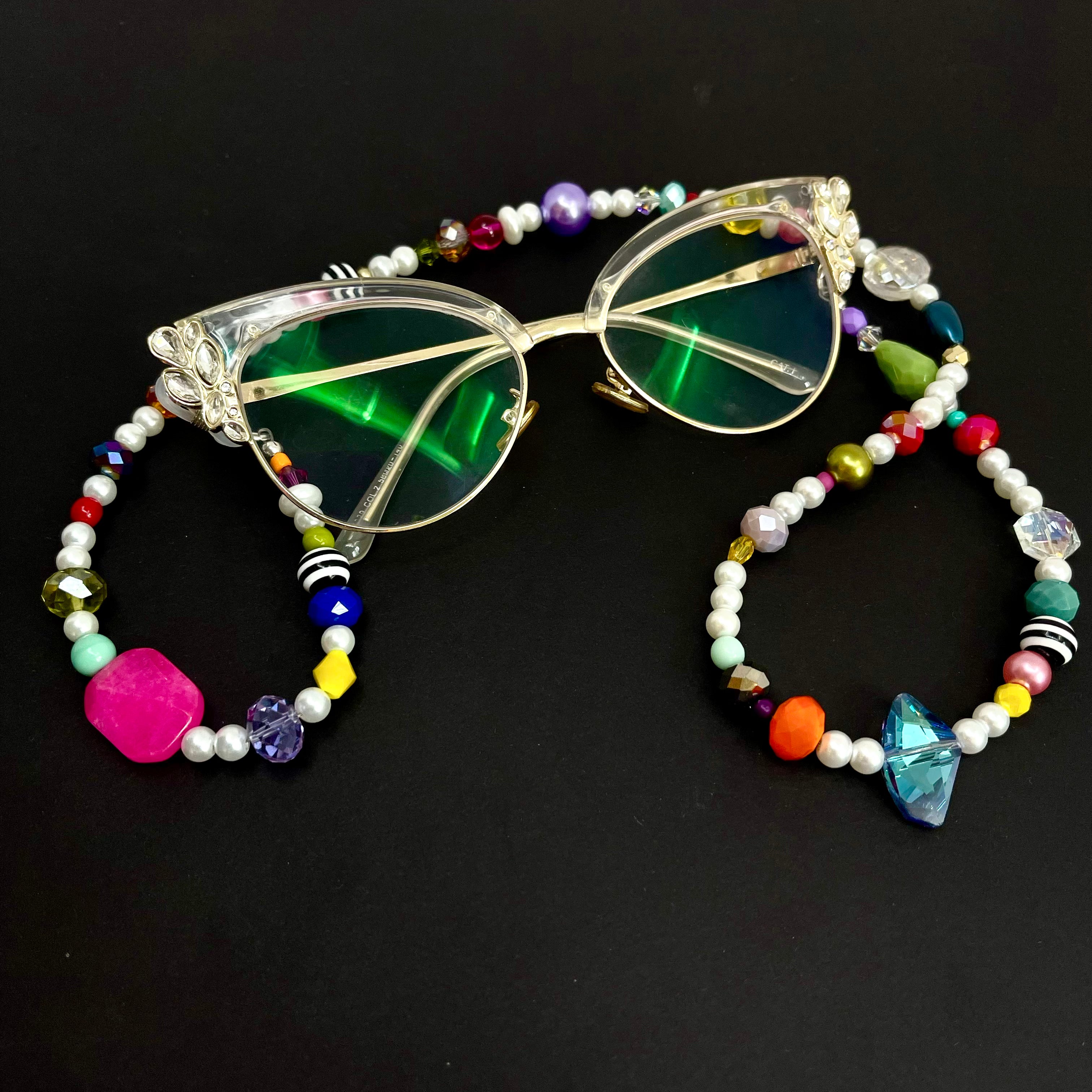 Party Pearls Luxe Beaded Glasses Chain