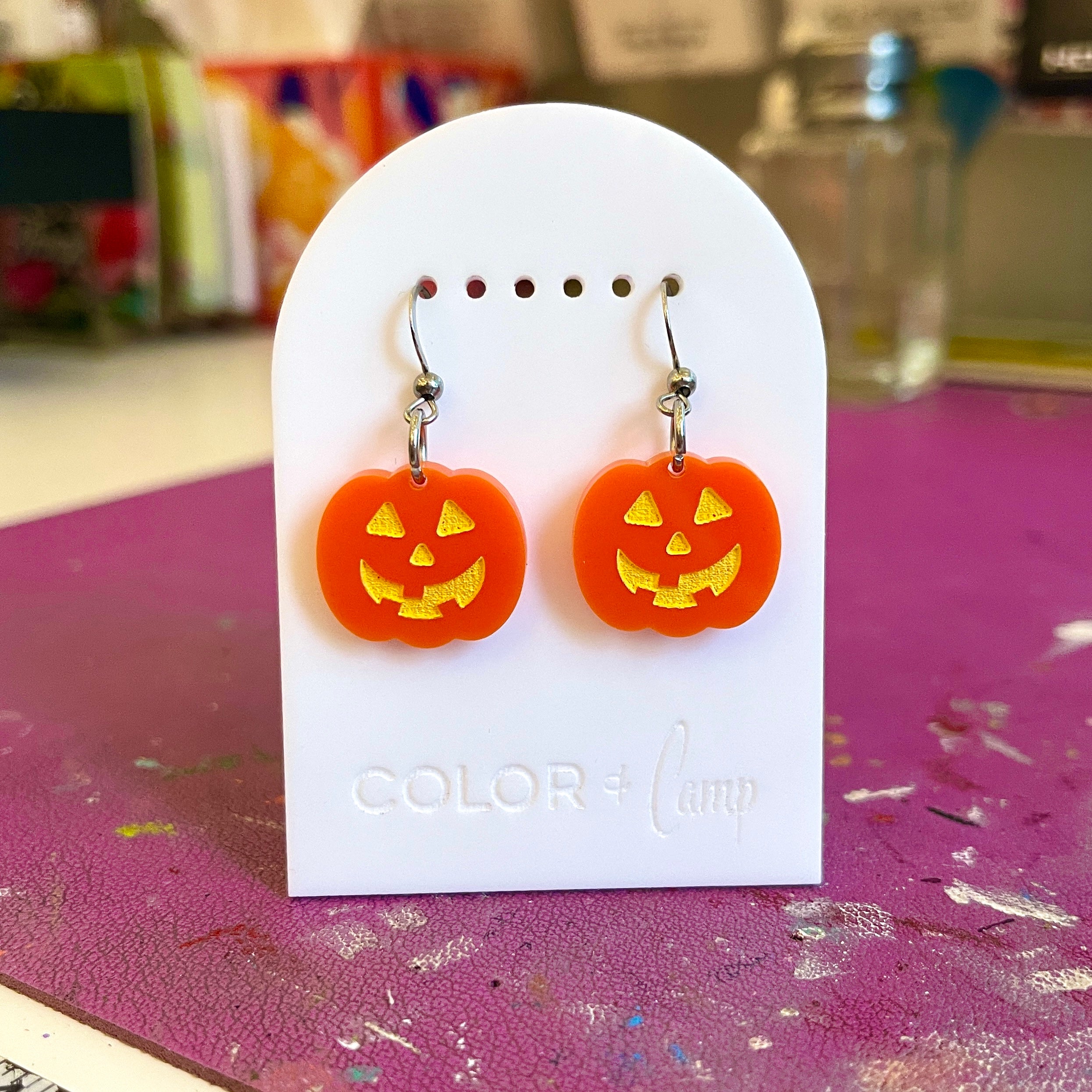 Mini Jack o' Lanterns - Retro Halloween Earrings