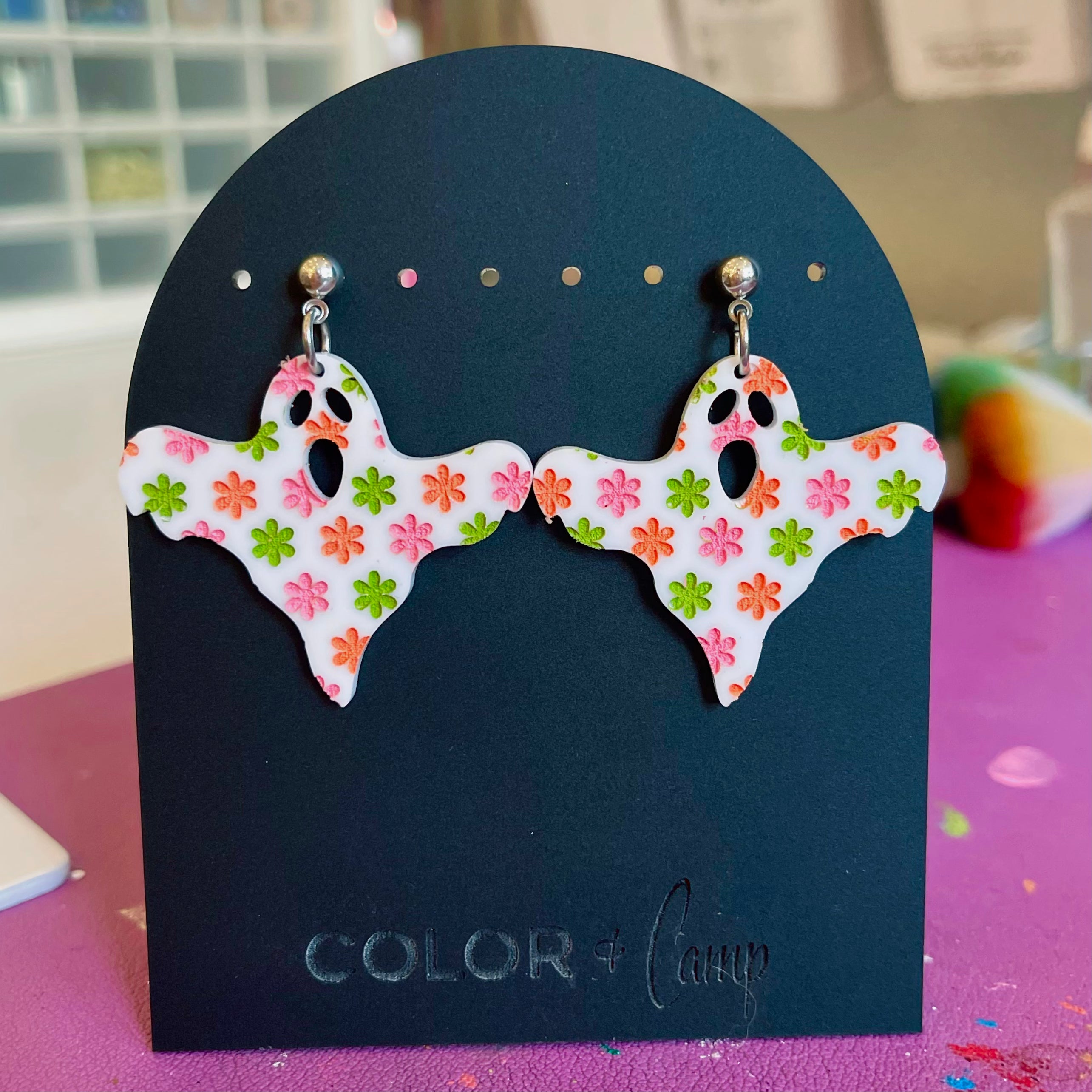 Groovy Sheet Ghosts - 70s Floral Earrings